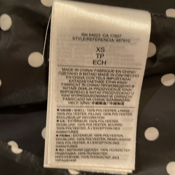 Banana Republic Quilt Pattern Padded Jacket. - Picture 5 of 7